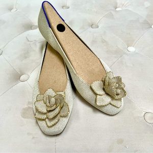 Rothy’s Petal Square Size 10 Light Gold Metallic Never worn. Brand new in box.